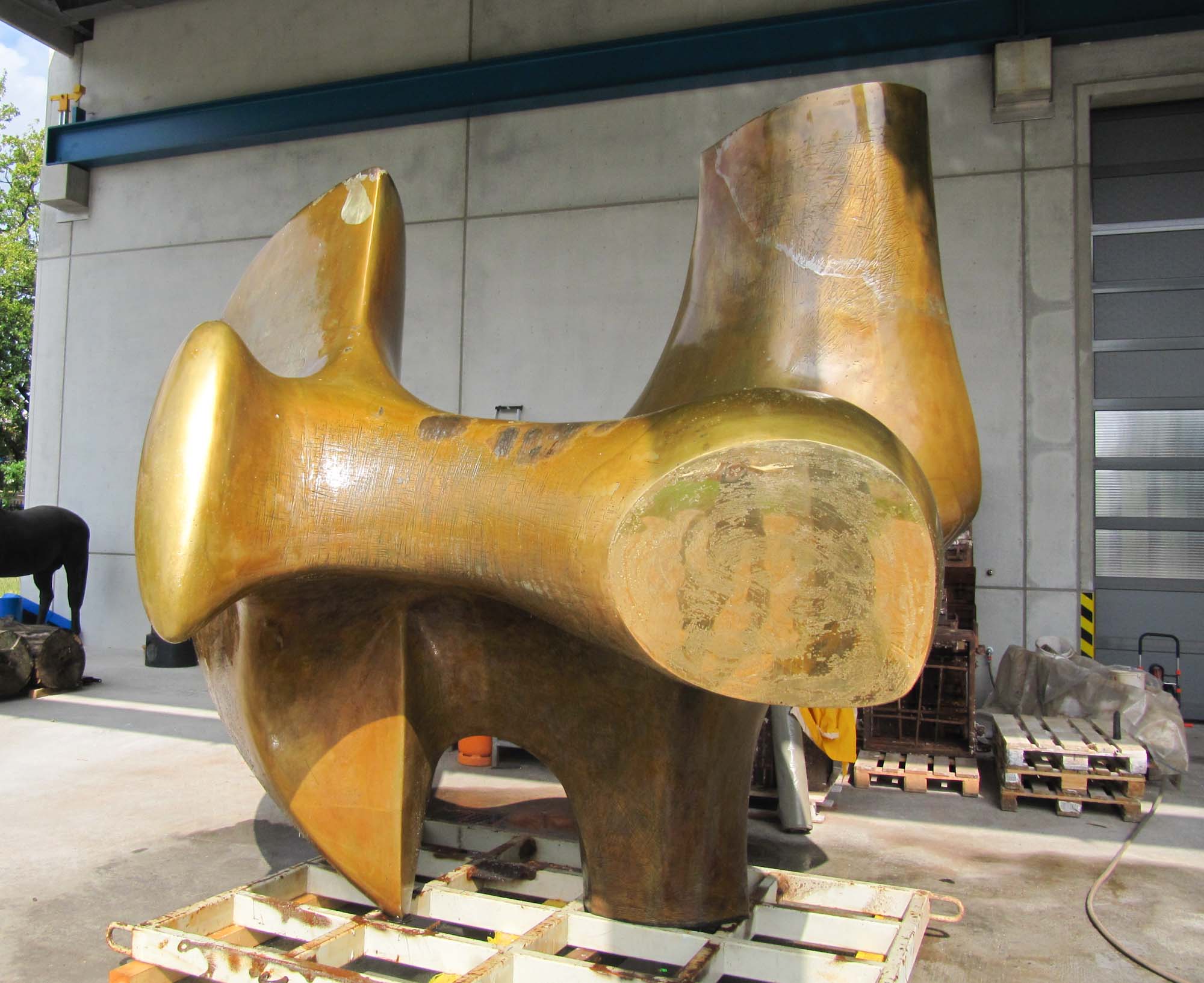 Big Archer, Bronzeguß 1974