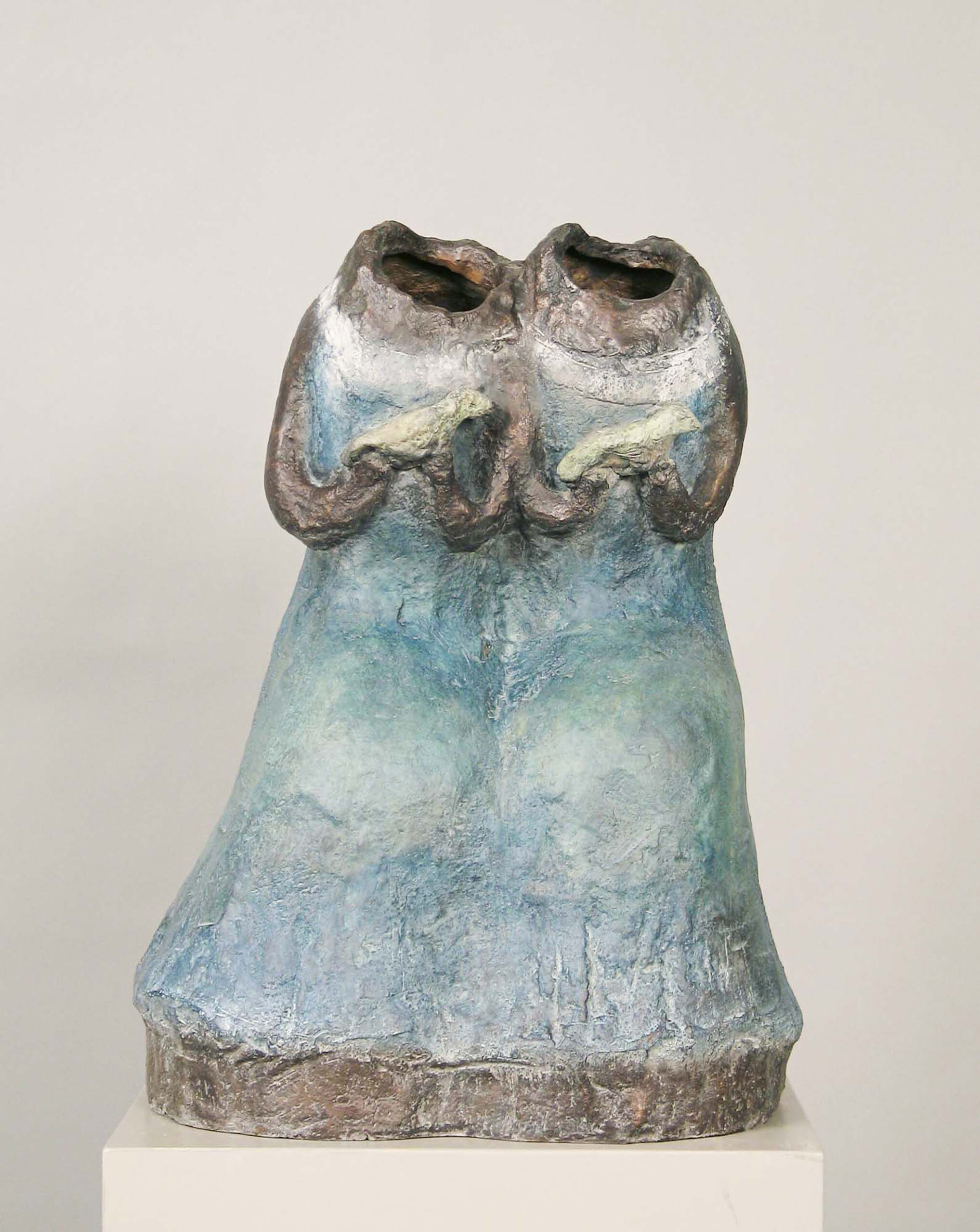 noack_berlin-leiko_ikemura-Doppelfigur_mit_Vogel_im_Arm-1998